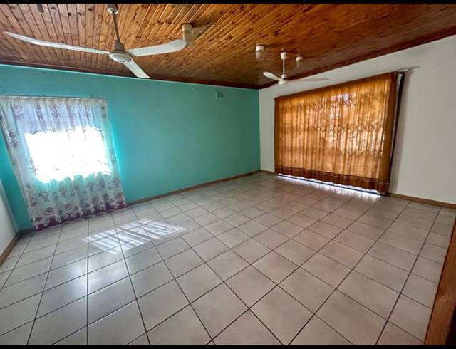 3 BEDROOM HOUSE FOR SALE IN VANDERBIJLPARK CW 6